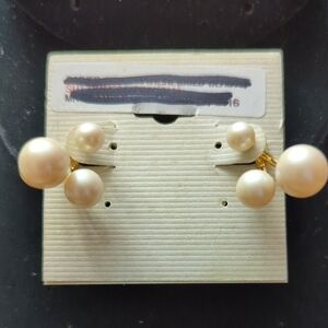 NWOT (#65) Kate Spade New York Pearl Cluster Stud Earrings